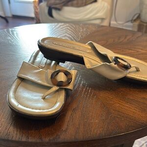 Bandolino Cream Sandals with Thong Design and Decorative Element